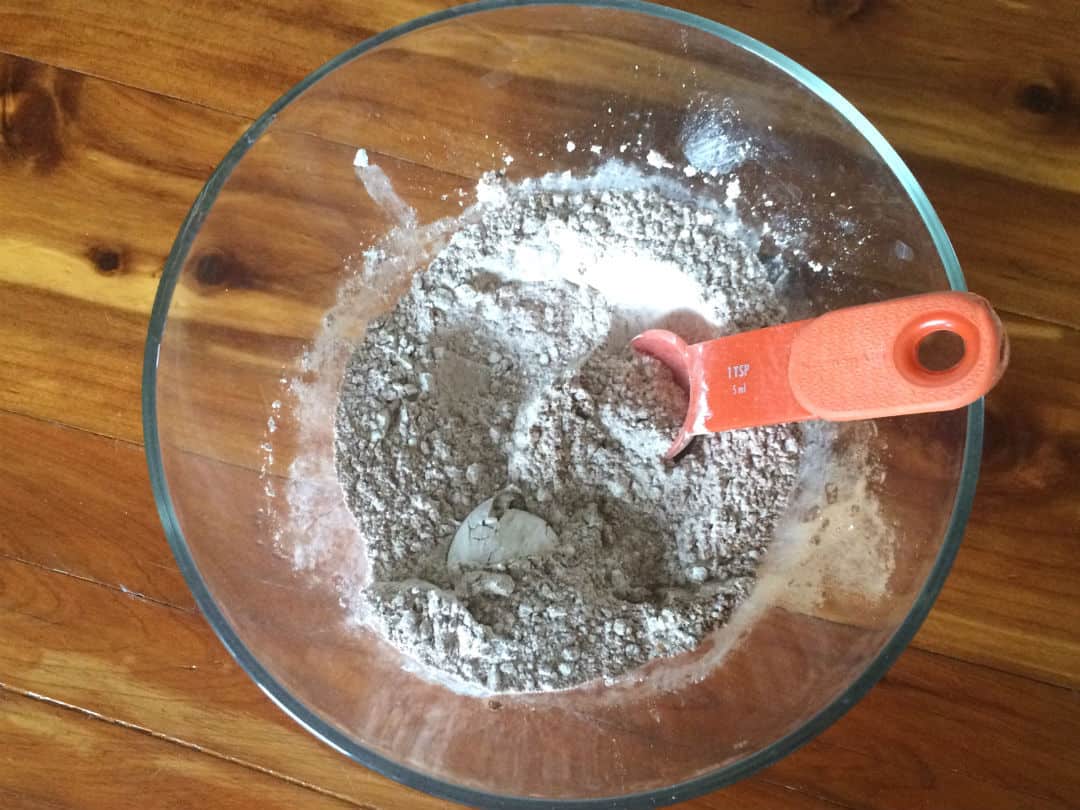 homemade facial powder clay arrowroot healthy mix with non metal utensil