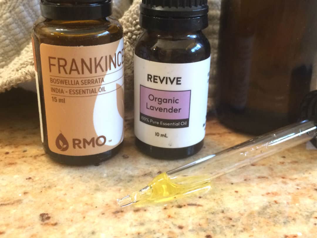 DIY-Oil-Face-Wash-essential-oils frankincense lavender