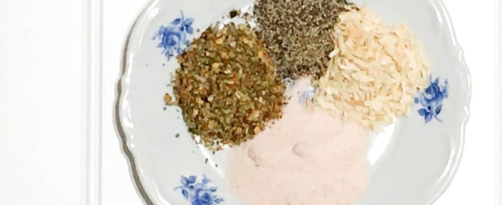 5 homemade spice mixes simple recipes with FREE download. Our Amyable Farmhouse.