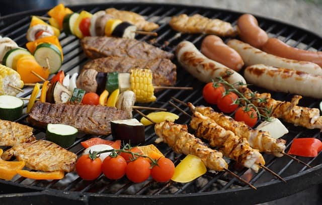 simple meal planning in summer looks like grilling